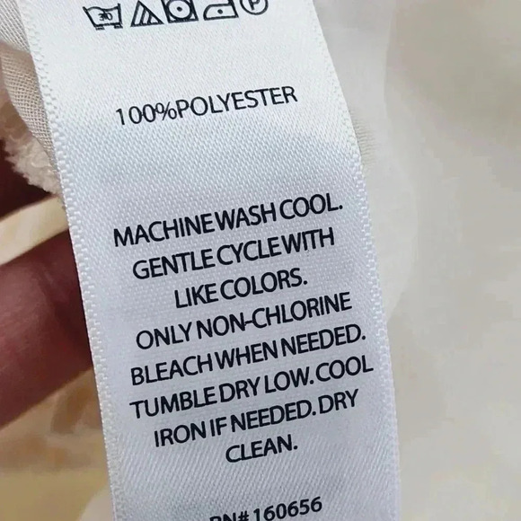 Sincerly Jules wrap textured balloon sleeve crop blouse L cream - Picture 6 of 7